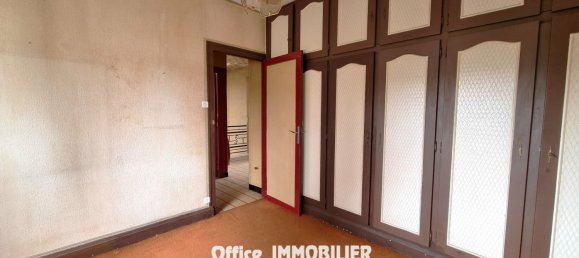 Casa de 3 dormitorios en Sainte-Foy-la-Grande, France No. 276651 8