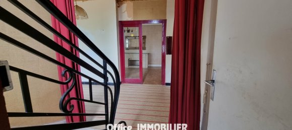 Casa de 3 dormitorios en Sainte-Foy-la-Grande, France No. 276651 2