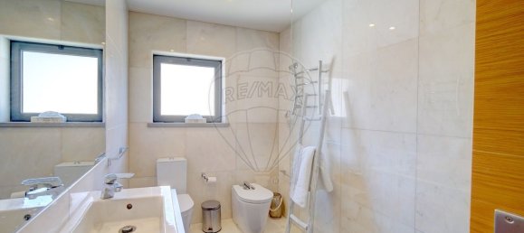 4 bedrooms Villa in Cascais, Portugal No. 160332 31