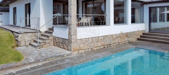 4 bedrooms Villa in Cascais, Portugal No. 160332 4