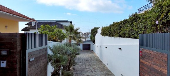4 bedrooms Villa in Cascais, Portugal No. 160332 3