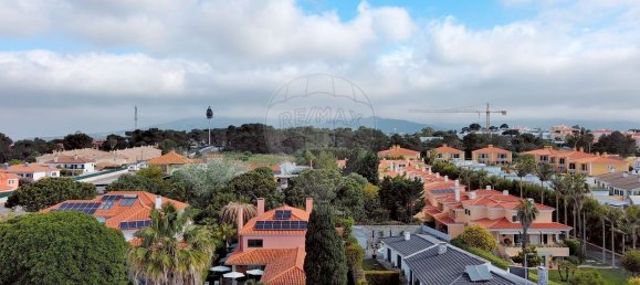 4 bedrooms Villa in Cascais, Portugal No. 160332 2