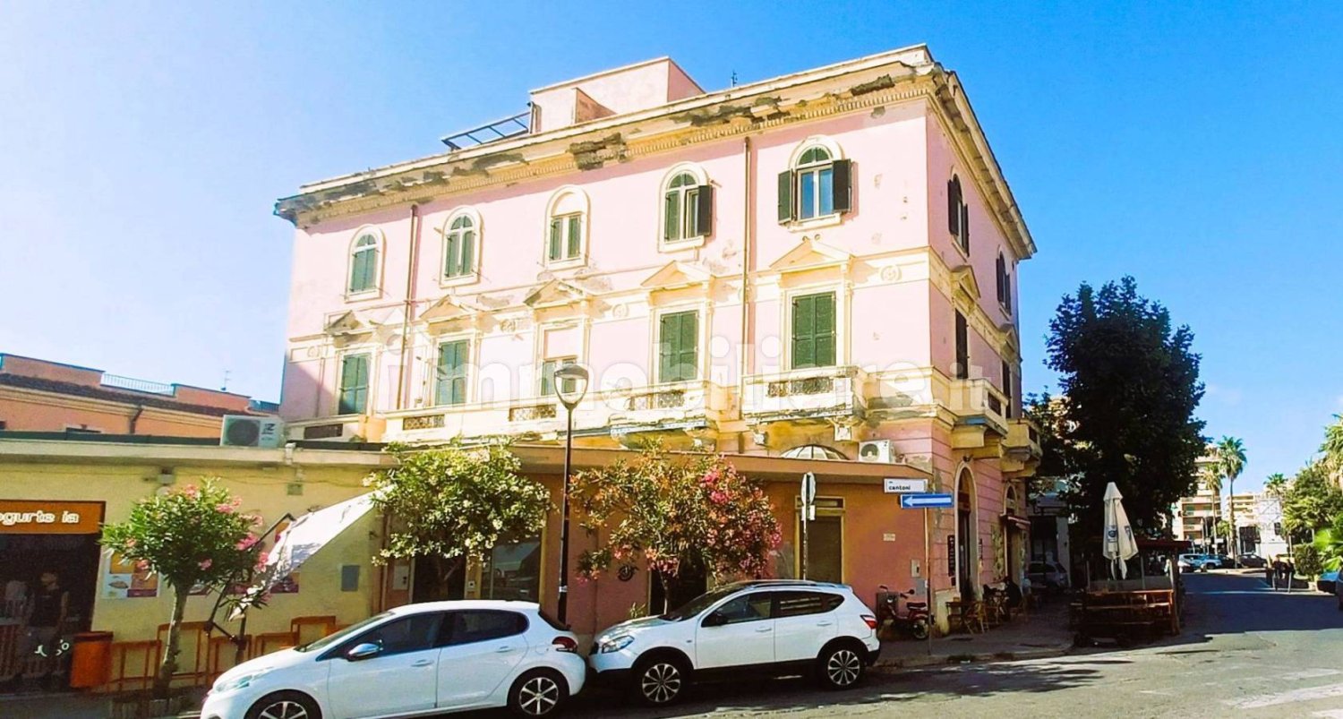 Ático de 1 dormitorio en Ladispoli, Italy No. 330714