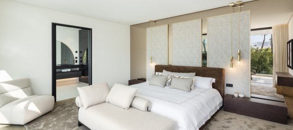 6 bedrooms Villa in Marbella, Spain No. 106227 11