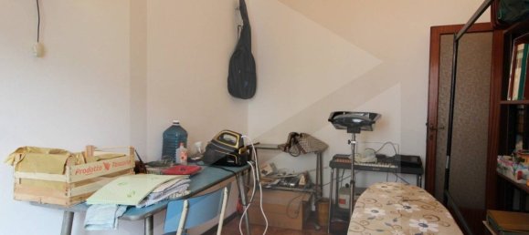 5 Schlafzimmer Wohnung in Pontedera, Italy, Nr. 19256 14