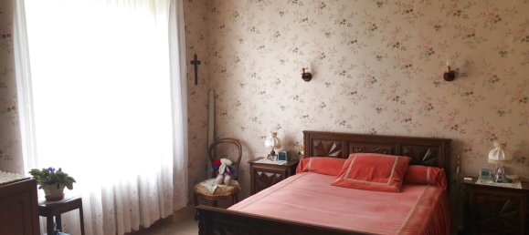 2 bedrooms House in La Chapelle-Vendomoise, France No. 274432 5