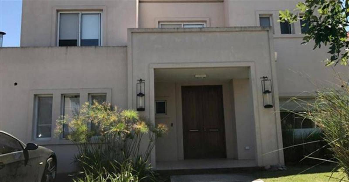 4 bedrooms House in Tigre, Argentina No. 61065