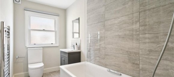 3 Schlafzimmer Haus in Barnes, United Kingdom, Nr. 5182 9