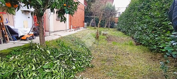 3 rooms Villa in Cinisello Balsamo, Italy No. 2230 2