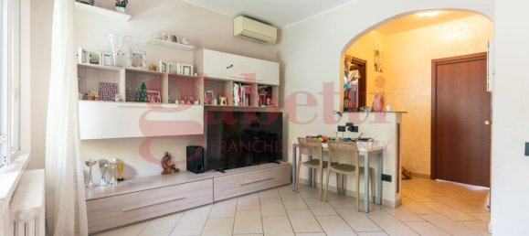 Apartamento de 3 dormitorios en Milan, Italy No. 364983 7
