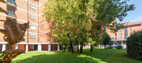 Apartamento de 3 dormitorios en Milan, Italy No. 364983 2