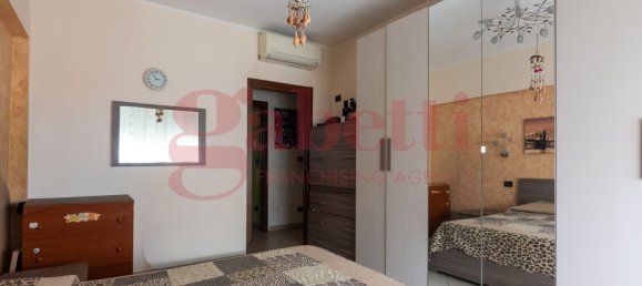 Apartamento de 3 dormitorios en Milan, Italy No. 364983 17
