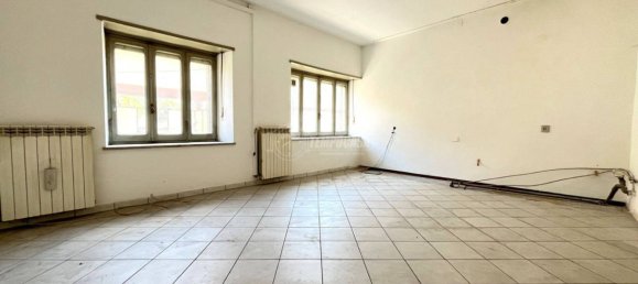 4-salle Bâtiment à Foglizzo, Italy No. 63050 4