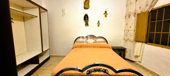 4 bedrooms House in Zagra, Spain No. 136329 16