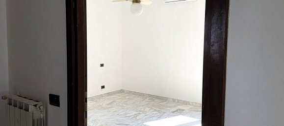 4 rooms Apartment in Rome, Italy No. 307866 14
