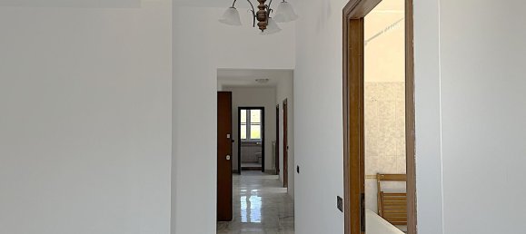 4 rooms Apartment in Rome, Italy No. 307866 7