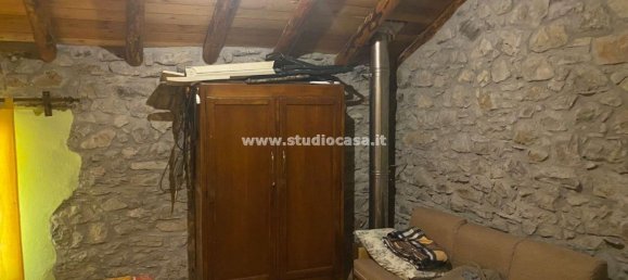 2 rooms House in Val Brembilla, Italy No. 154152 8