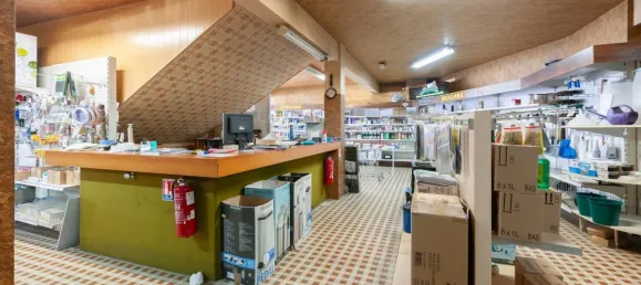 3 rooms Commercial property in Mont-de-Marsan, France No. 351032 2