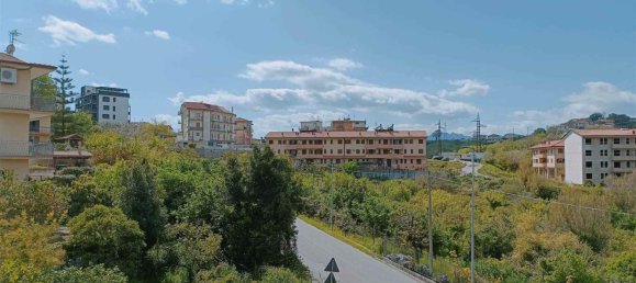 3 rooms Apartment in Salerno, Italy No. 274322 7