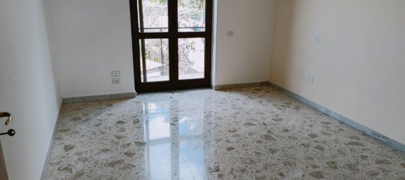 3 rooms Apartment in Salerno, Italy No. 274322 9