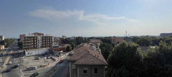 5 rooms Penthouse in Piacenza, Italy No. 92469 4