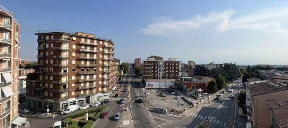 5 rooms Penthouse in Piacenza, Italy No. 92469 5