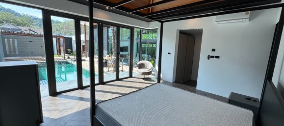 5 bedrooms Villa in Rawai, Thailand No. 8683 17