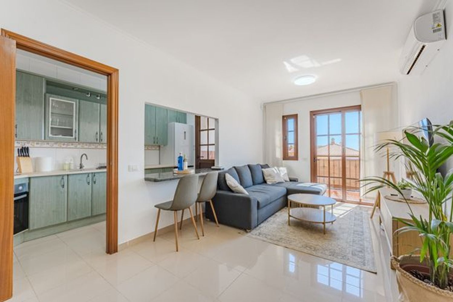 2 bedrooms Apartment in Arona, Spain No. 194386