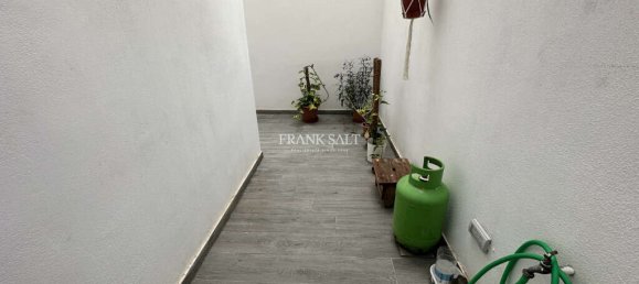 2 bedrooms Maisonette in Marsaxlokk, Malta No. 7381 13