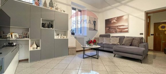 Квартира с 4 комнатами в Кантелло, Италия № 21895 18