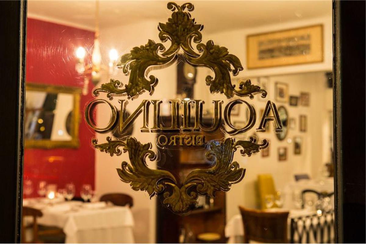 100m² Commercial property in Vicente Lopez, Argentina No. 29957