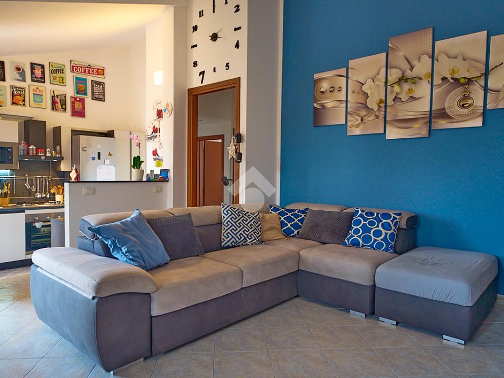 Apartamento de 2 dormitorios en Spino d'Adda, Italy No. 378834