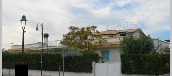 Apartamento T6 em Città Sant'Angelo, Italy N.º 380752 17