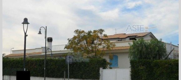 Apartamento T6 em Città Sant'Angelo, Italy N.º 380752 35