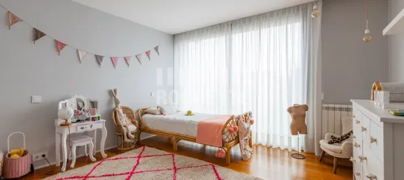 4 bedrooms House in Porto, Portugal No. 15943 28