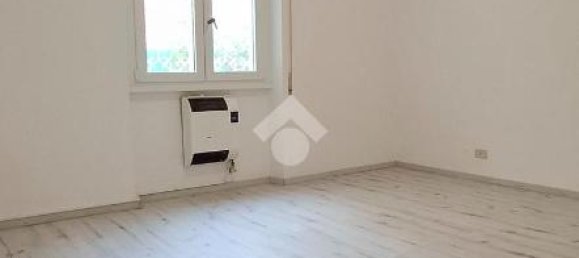 3 rooms Apartment in Rome, Italy No. 14804 9