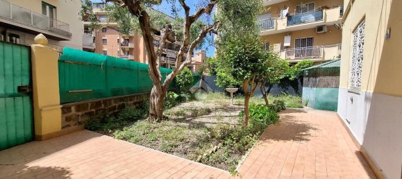 3 rooms Apartment in Rome, Italy No. 14804 17