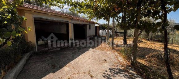 2 bedrooms House in Perugia, Italy No. 258874 4