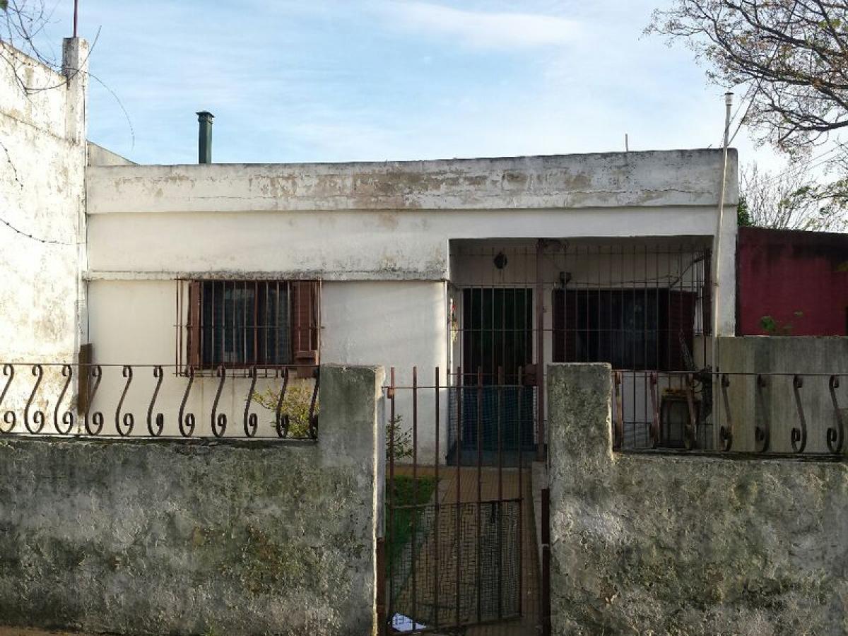 2 Schlafzimmer Haus in Lanus, Argentina, Nr. 19747