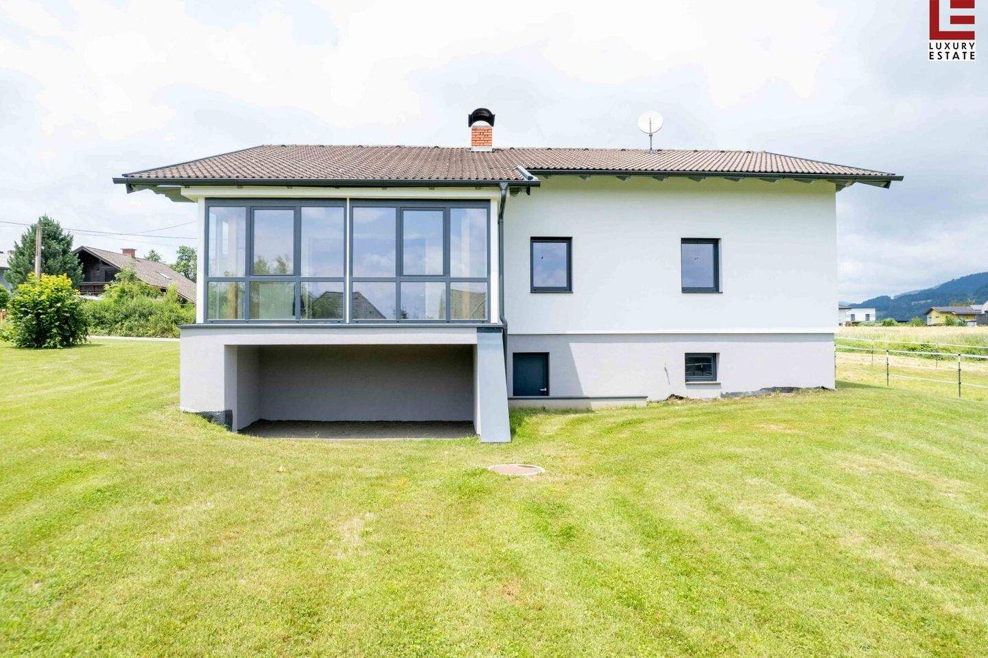 4-salle Maison à Feldkirchen in Karnten, Austria No. 7484