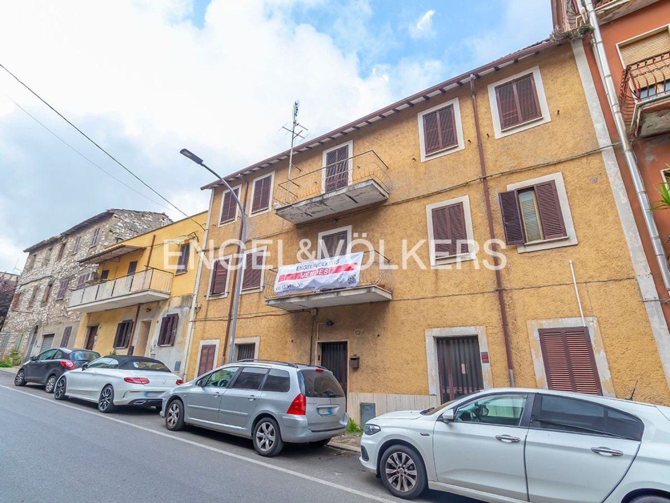 10غرفة شقة في Marcellina, Italy رقم 130878