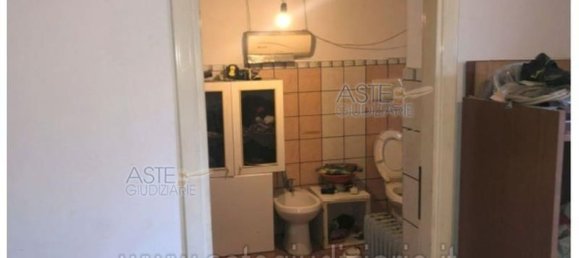 8 rooms Apartment in Catignano, Italy No. 299032 19
