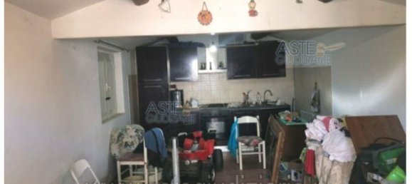 8 rooms Apartment in Catignano, Italy No. 299032 18