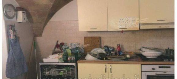 8 rooms Apartment in Catignano, Italy No. 299032 5