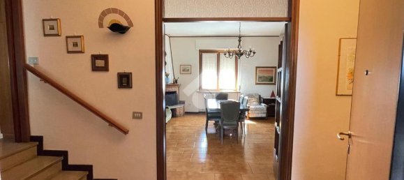 Apartamento de 2 dormitorios en Villa Cortese, Italy No. 356611 3