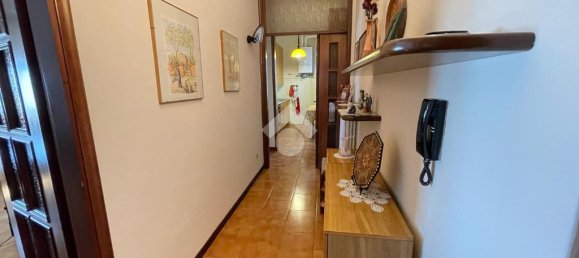 Apartamento de 2 dormitorios en Villa Cortese, Italy No. 356611 20