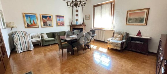 Apartamento de 2 dormitorios en Villa Cortese, Italy No. 356611 4