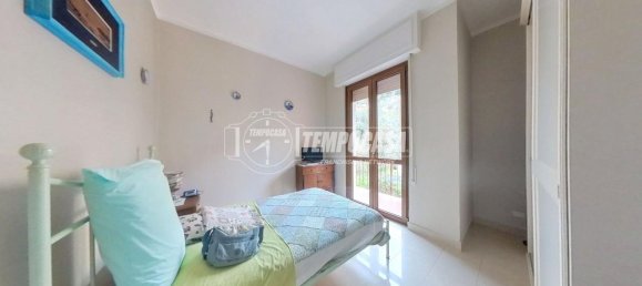 Квартира с 3 комнатами в Куилиано, Италия № 64066 10