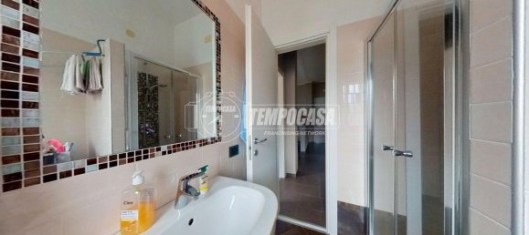 Квартира с 3 комнатами в Куилиано, Италия № 64066 12