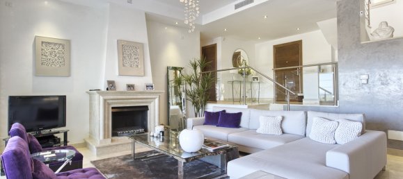 4 bedrooms Villa in Manilva, Spain No. 3271 7